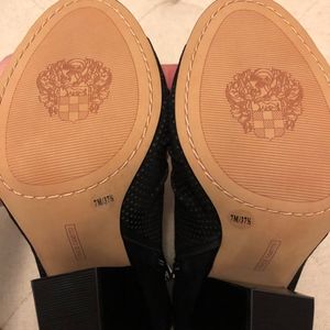Vince Camuto Shoes - NEW Vince Camuto Peep Toe Bootie Vince Camuto Shoes - NEW Vince Camuto Peep Toe Bootie